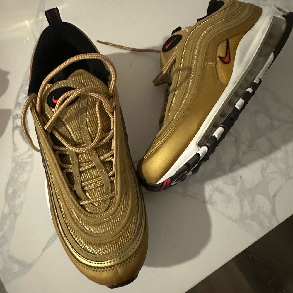 Nike Gold and Black Women's Sneakers
